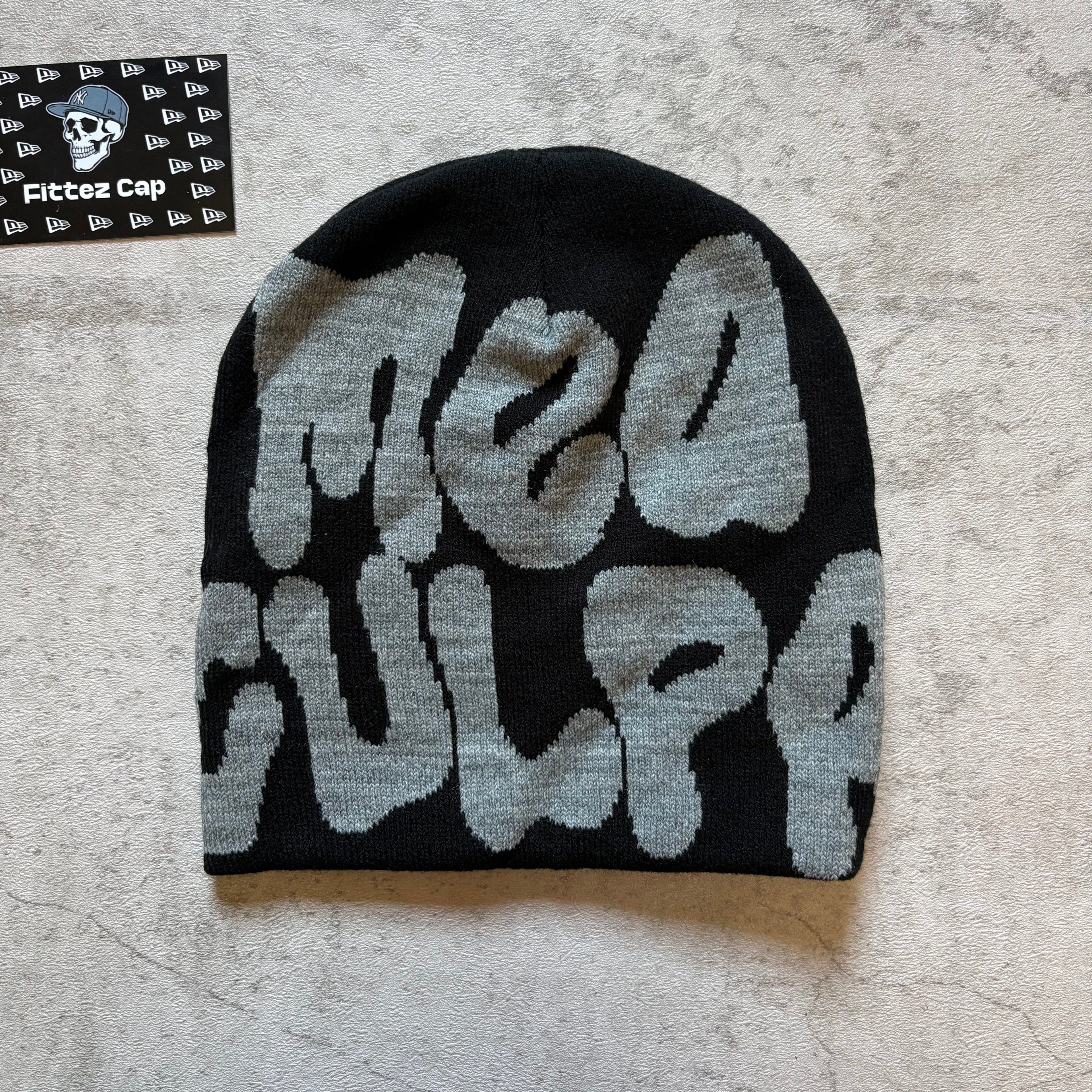 MEA CULPA BEANIE Black and gray