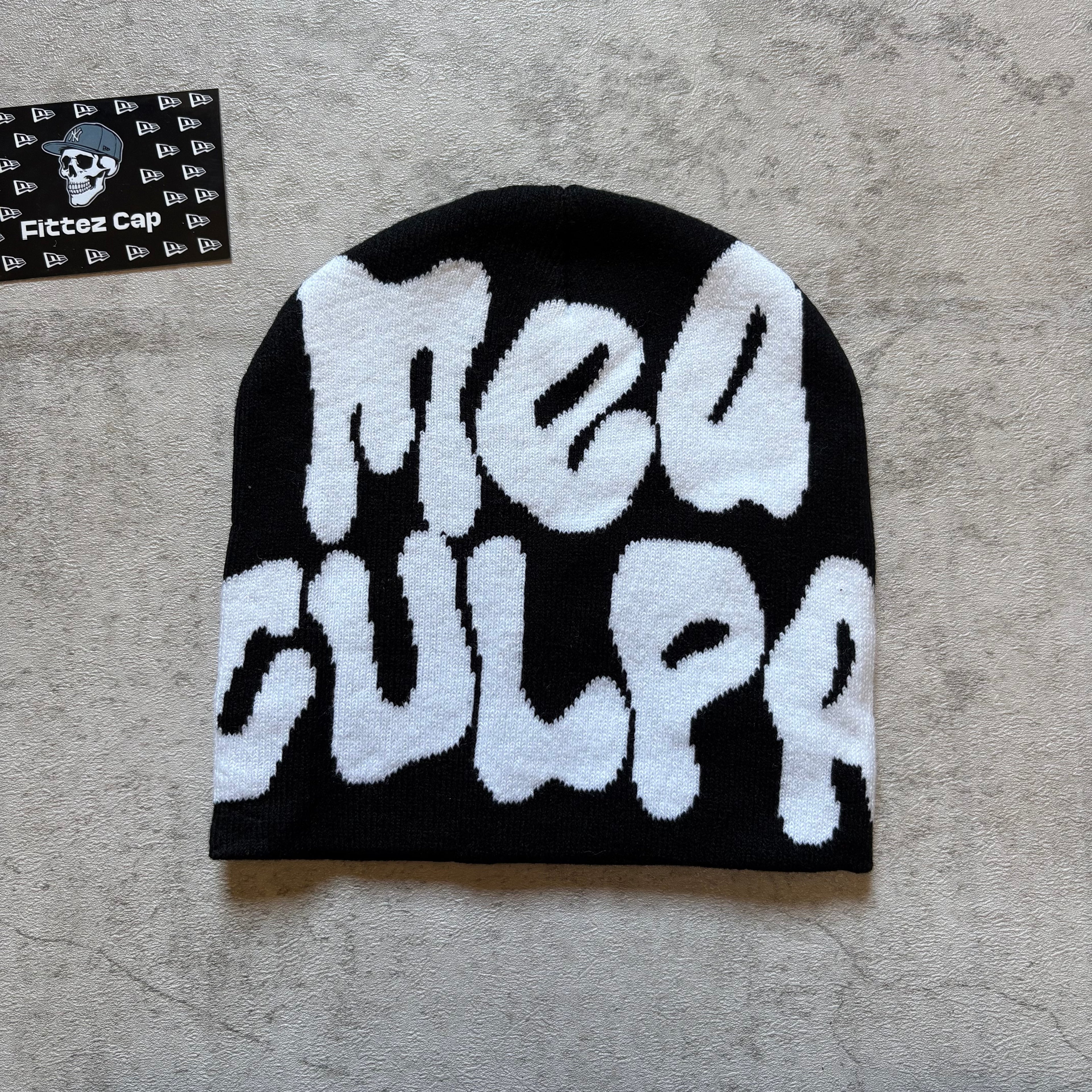 MEA CULPA BEANIE Black And white